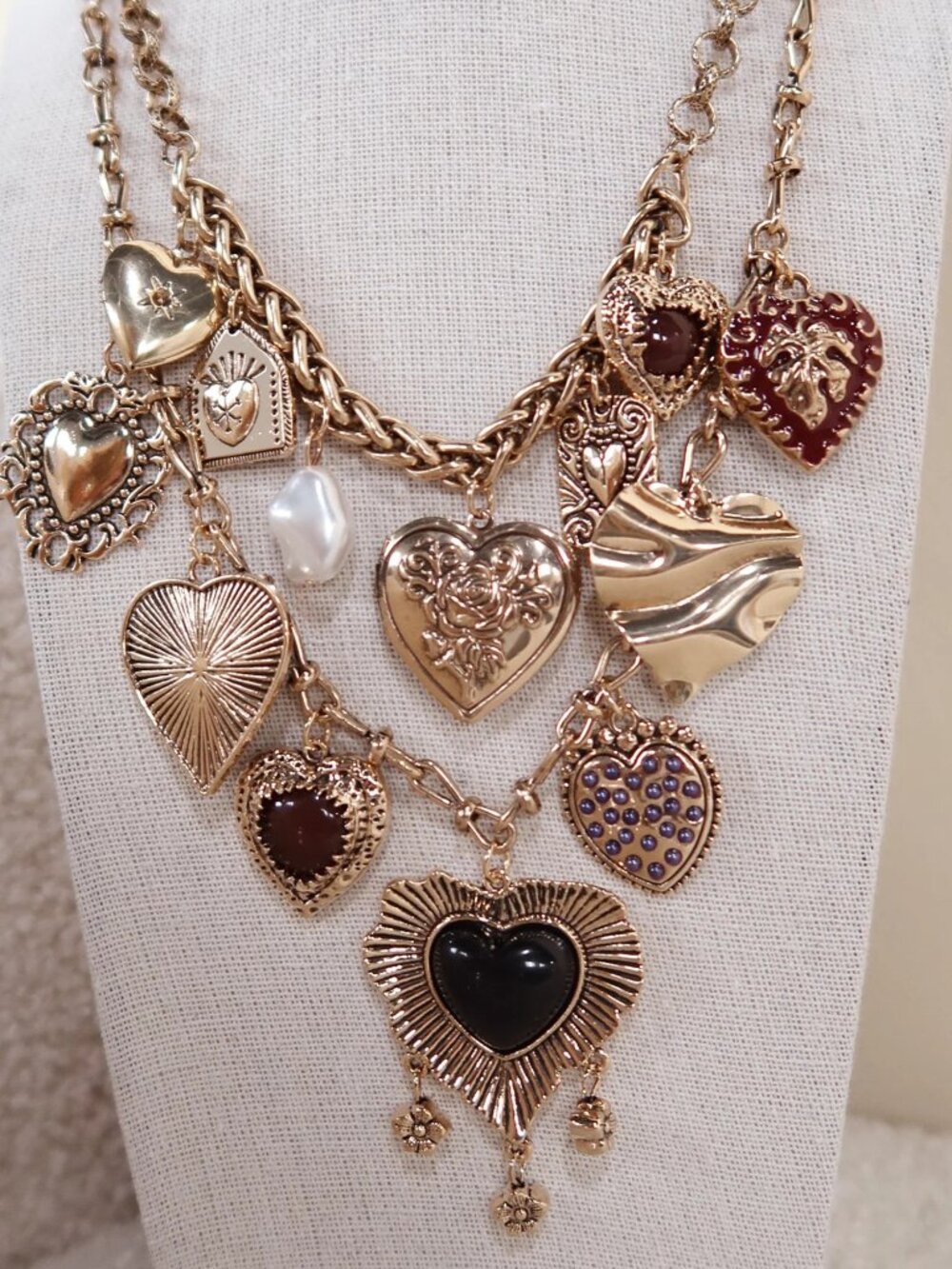 NEW 2PC Set Queen of Hearts Gold Heart Locket Pearl Drop Charm Layer Necklace